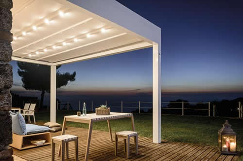 pergola-bioclimatique-eclairage-led-encastre-500x333