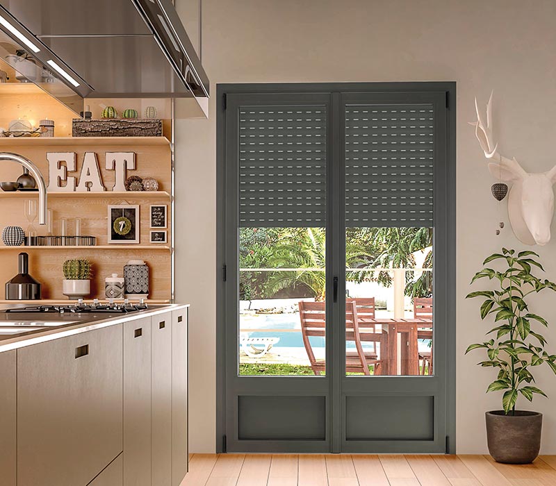 volet-roulant-electrique-provelis-porte-fenetre-800x700-1 volet-roulant-electrique-provelis-porte-fenetre-800x700-1